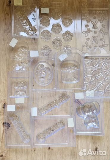 Пластиковые и силиконовые формы для шоколада