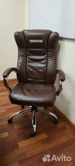 Массажное кресло Yamaguchi Prestige, коричневый