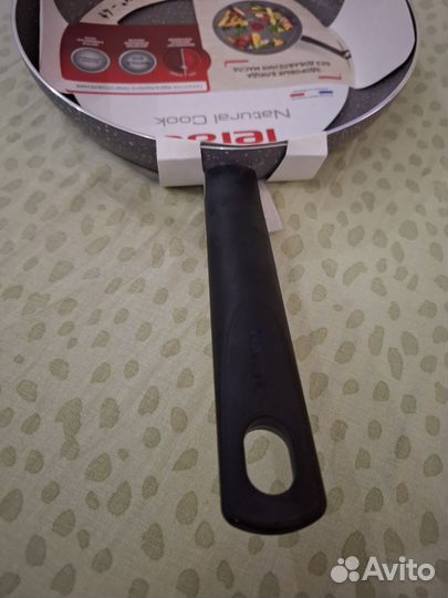 Сковорода tefal новая 26 см