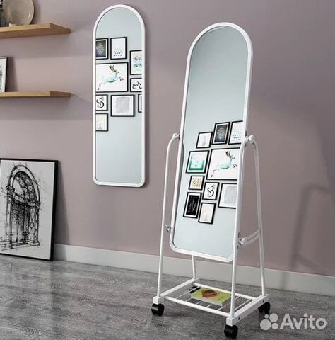 Напольное зеркало с рамой на колесах новые