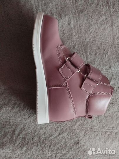 Ботинки демисезонные для девочки 24 размер