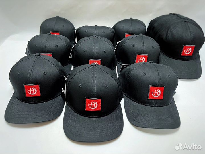 Вышивка на кепках