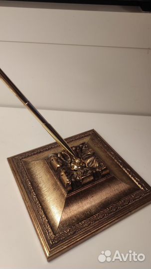 Подставка под ручку