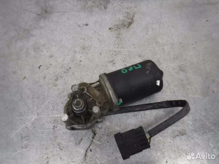 Моторчик стеклоочистителя передний Лада Гранта