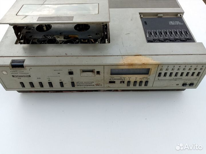 Видеомагнитофон вм-12