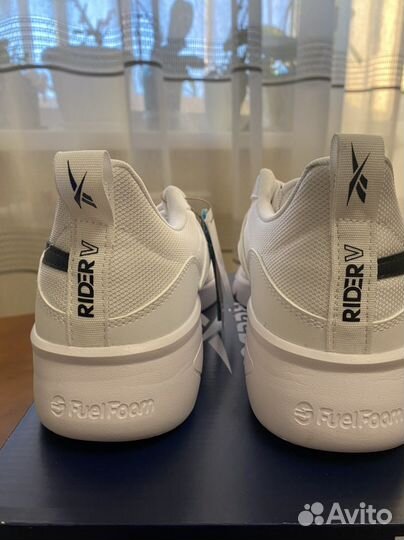 Кроссовки Reebok