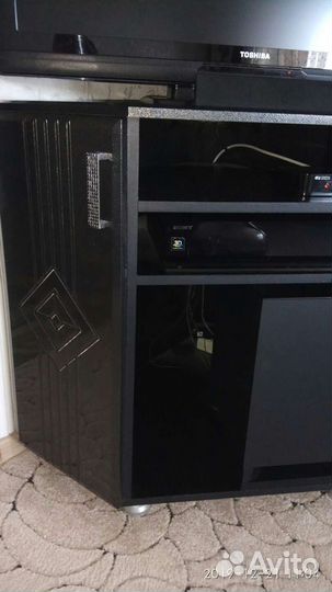 Тумба под телевизор