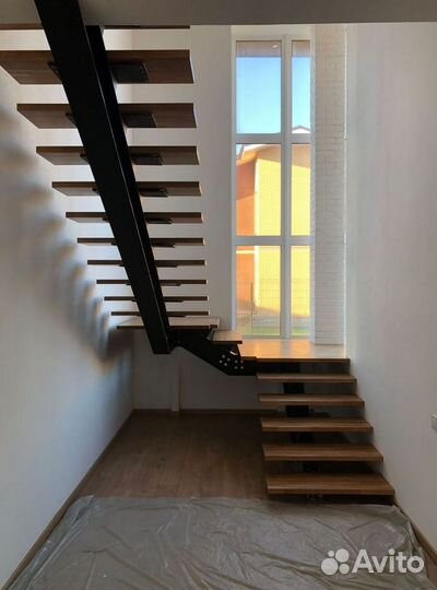 Лестница на второй этаж