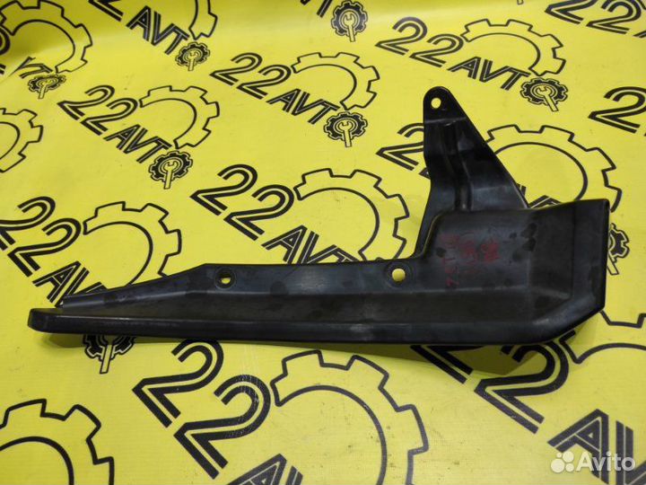 Подкрылок задний правый Toyota Opa ZCT10 1ZZ-FE