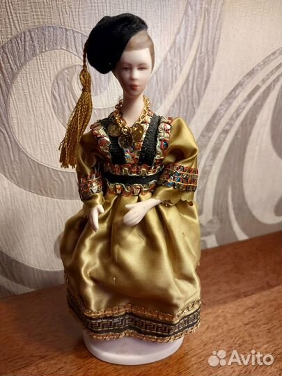 Кукла национальная коллекционная