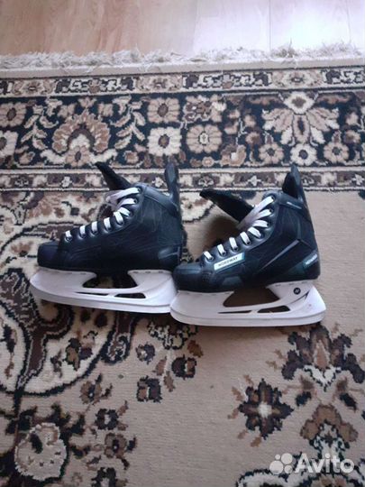 Коньки хоккейные