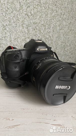 Зеркальный фотоаппарат canon 5D mark 3