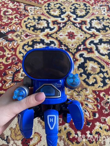 Игрушка робот