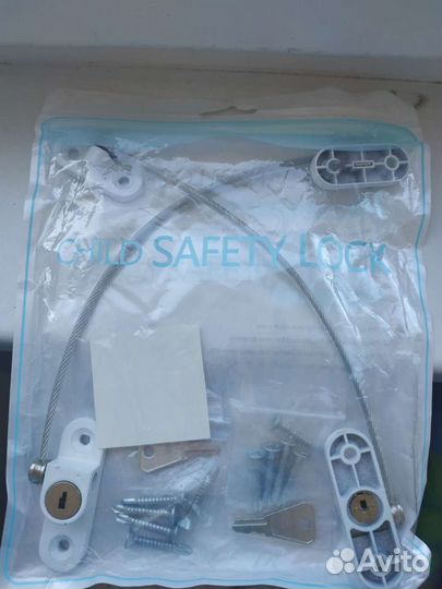 Замок на окно 2 шт