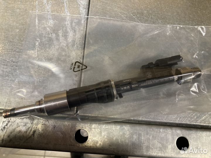 Топливная форсунка инжектор BMW