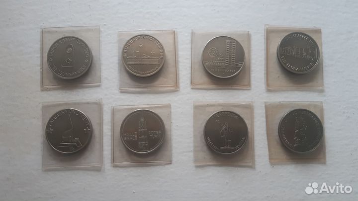 Знаки и монеты Германской демократической республи