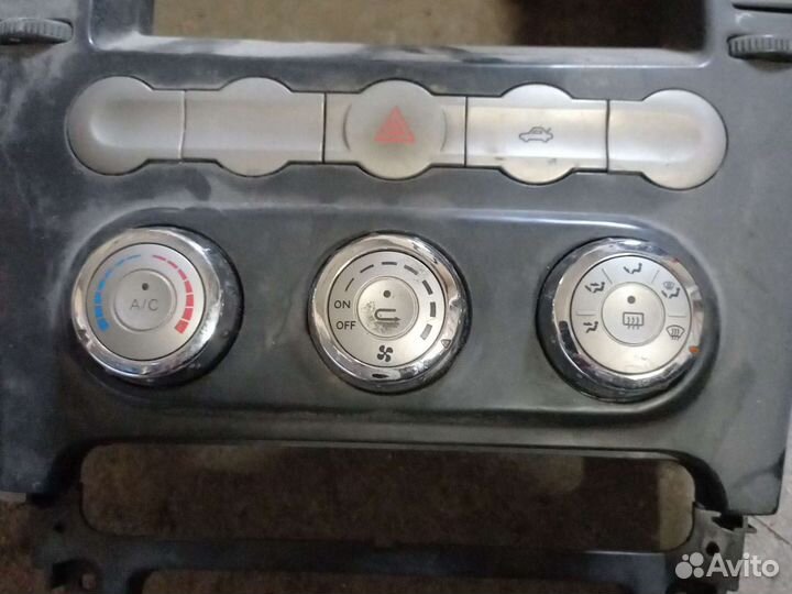 Блок управления печкой Chery M11