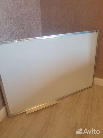 Магнитно маркерная доска