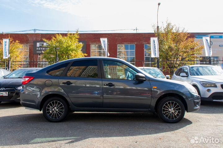 LADA Granta 1.6 МТ, 2016, 100 000 км