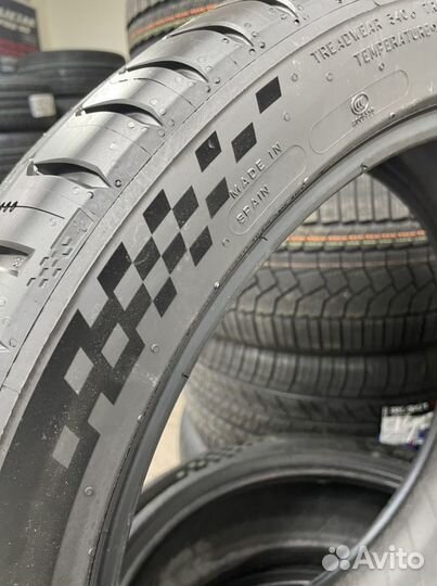 Michelin Pilot Sport 5 225/45 R19 96Y