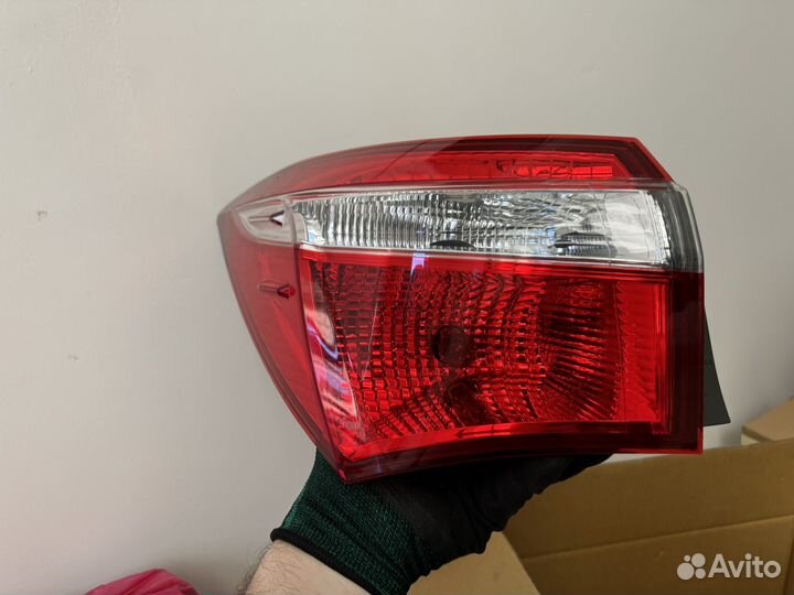 Задний стоп фонарь от corolla e180 рестайлинг