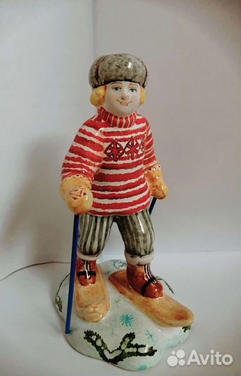 Статуэтка майолика