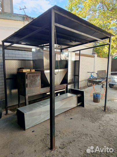 Мангал с навесом