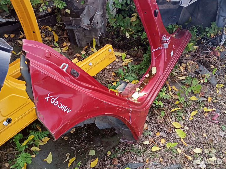 Правая боковина Митсубиси Лансер 10