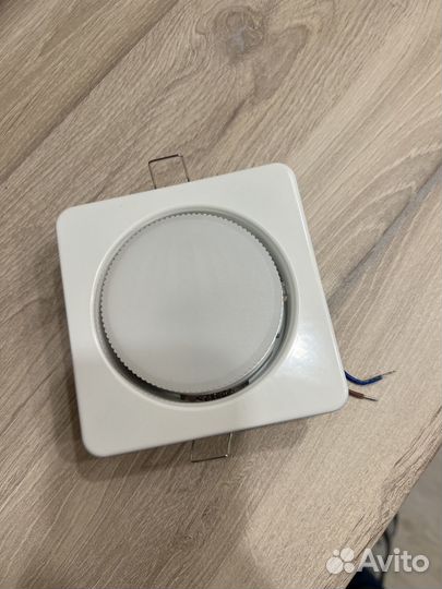 Светильник потолочный встраиваемый