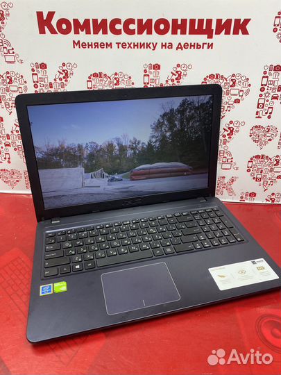 Ноутбук Asus для игр и учебы характер. на фото к3