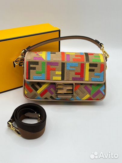 Женская сумка fendi