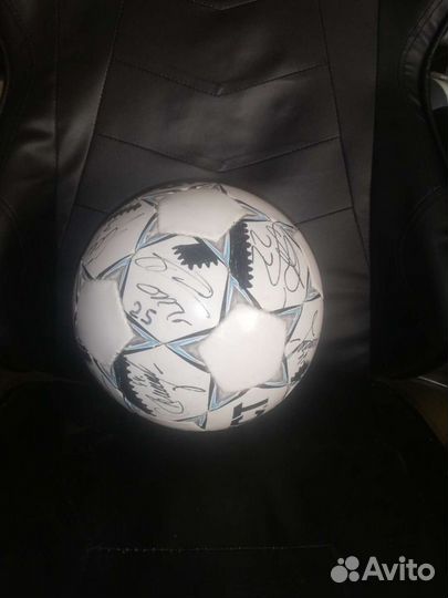 Футбольный мяч с автографами Зенита 2007г