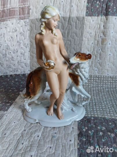 Статуэтка фарфор Дама с собачкой, Fasold & Stauch