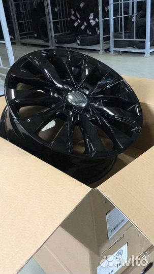 Диски R20 FR replica TY5558 для Toyota LC300