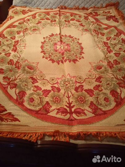 Скатерть и покрывало