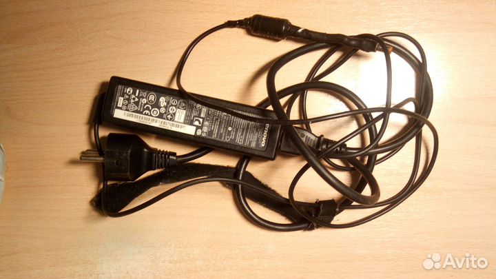 Блок питания леново Lenovo 65 Вт, 20 3.25 3,25 5.5
