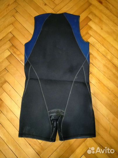 Гидрокостюм