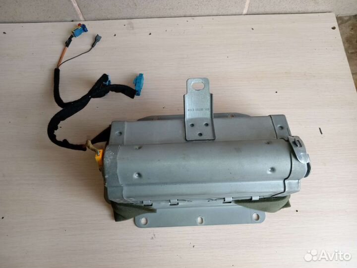 Падушка безопасности пассажира на пежо 407 2.0