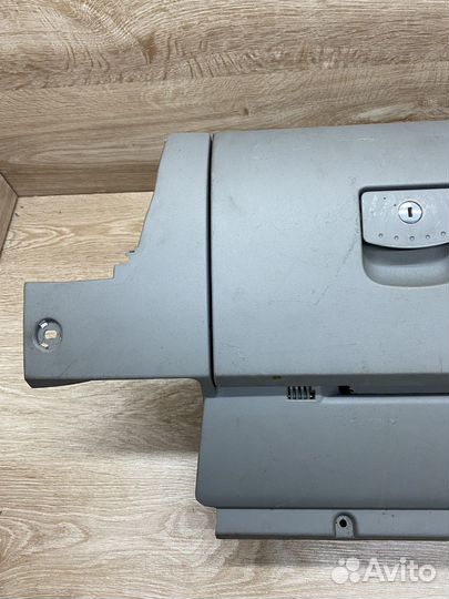 Бардачок серый Volkswagen New Beetle A4