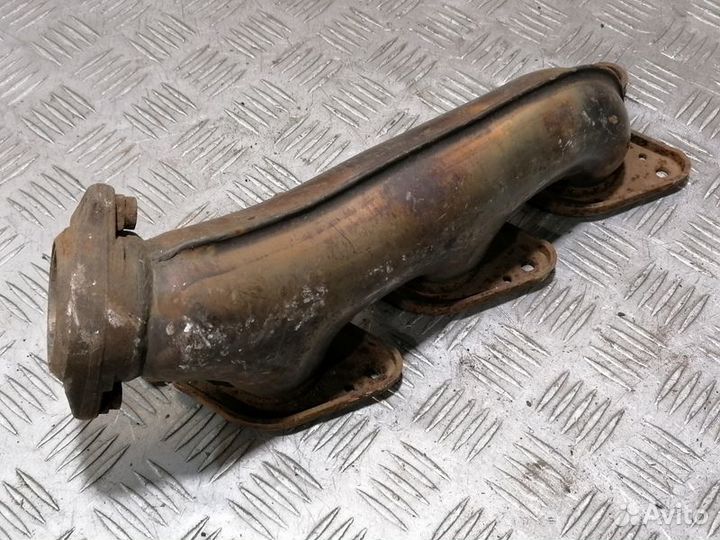 Коллектор выпускной левый S350 221