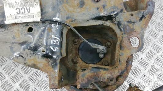 Ступица задняя левая ford focus 3 (8BN29LZ01)