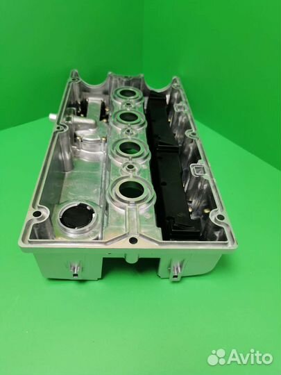 Клапанная крышка Opel Astra, Zafira Vectra Z16XEP