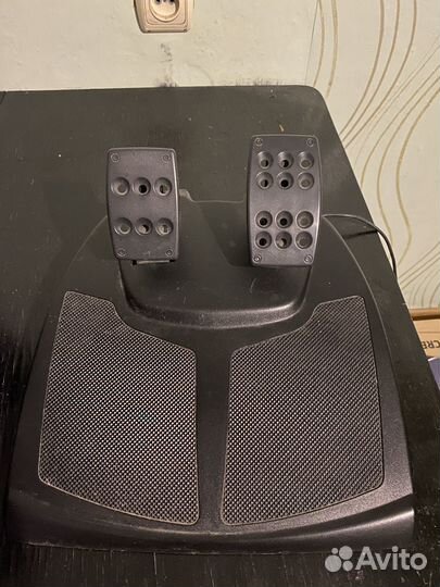 Игровой руль logitech momo racing 900