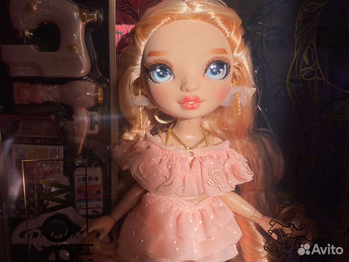 Кукла Rainbow High Виктория Victoria