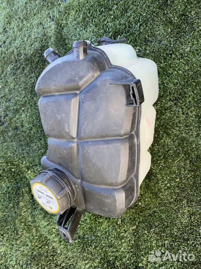 Бачок расширительный Volvo V70 BW 6G918K218