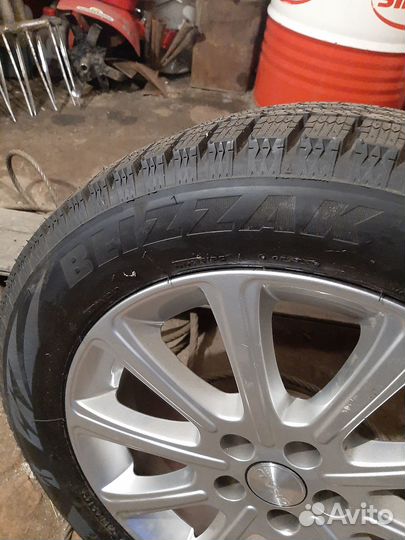 Bridgestone 613V 205/55 R16