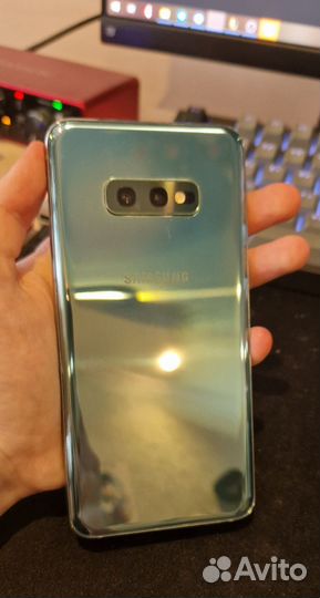 Samsung s10e б/у