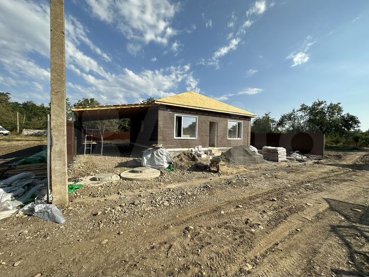 Дом 90 м² на участке 6,1 сот.