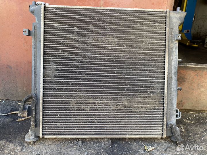 Радиатор охлаждения Kia Optima gt 2016