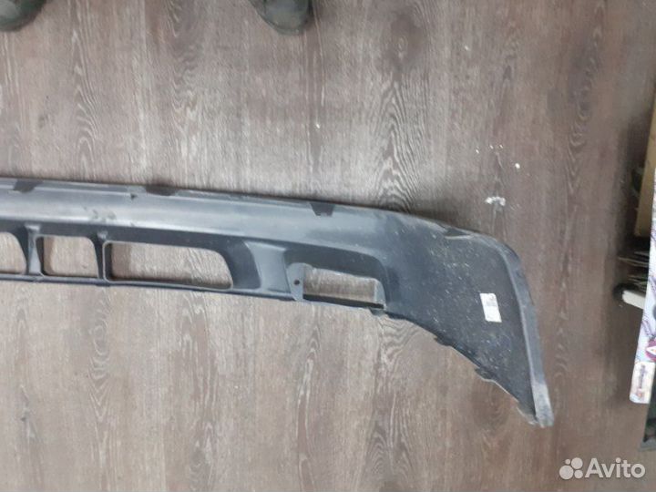 Бампер передний Toyota Avensis